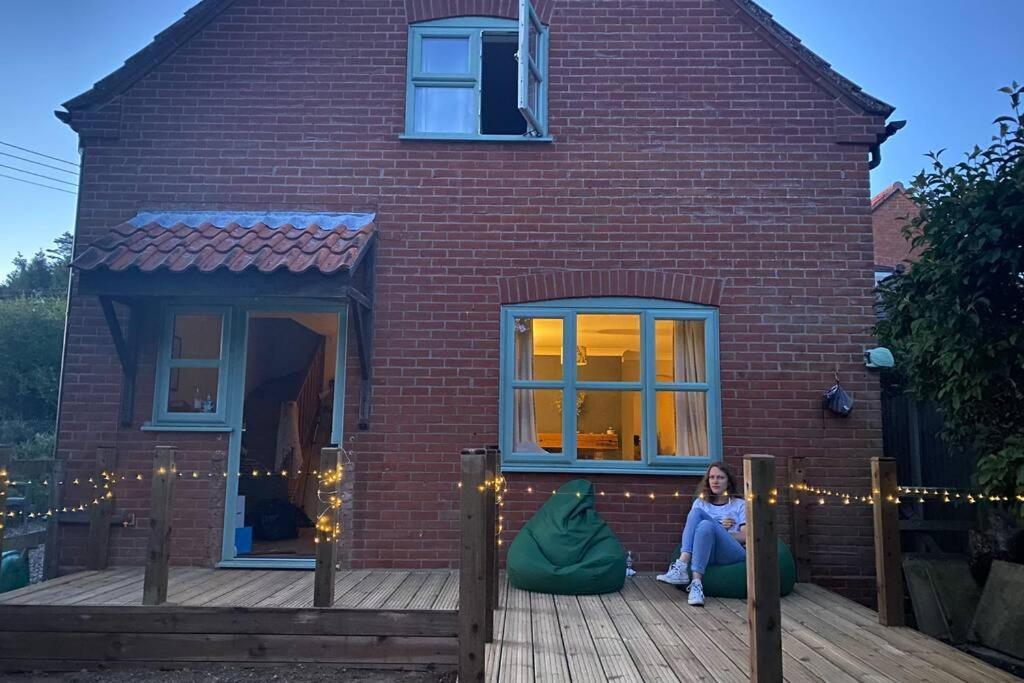 Ramblers Retreat Villa Saxthorpe Exterior photo