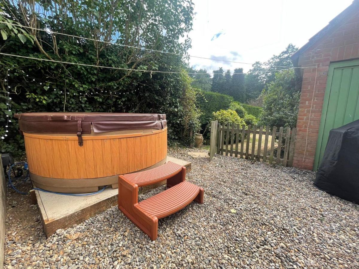 Ramblers Retreat Villa Saxthorpe Exterior photo